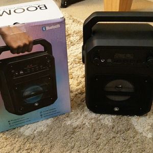 Bluetooth speaker box,